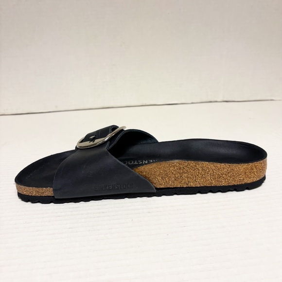 NWOB Birkenstock Madrid Big Buckle Oiled Leather Sandals in Black - Picture 10 of 12
